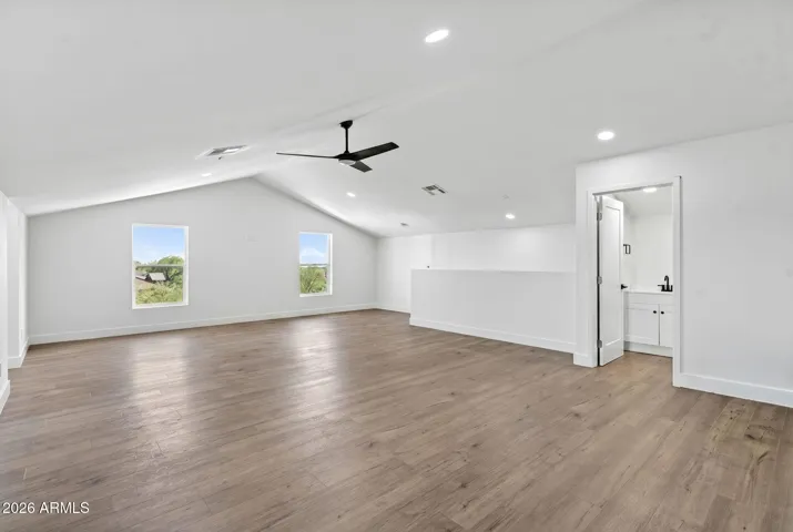 Upstairs loft with full bath