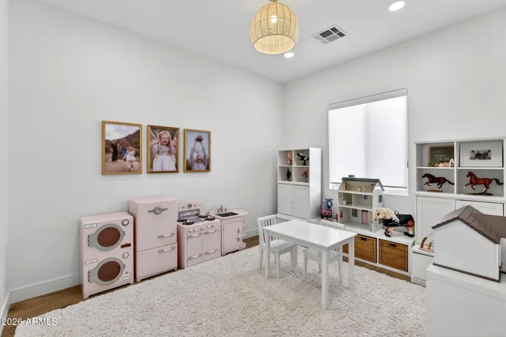 Bonus room/office/bedroom #4