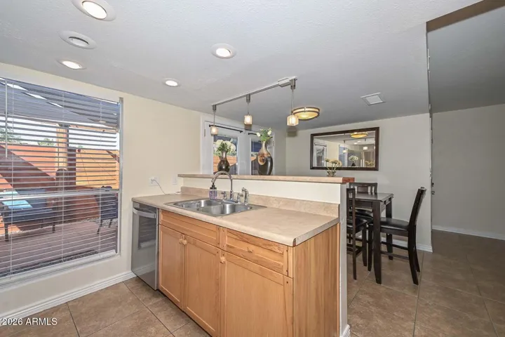 Kitchen-Breakfast Room