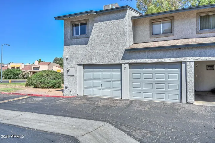 2-Car Garage