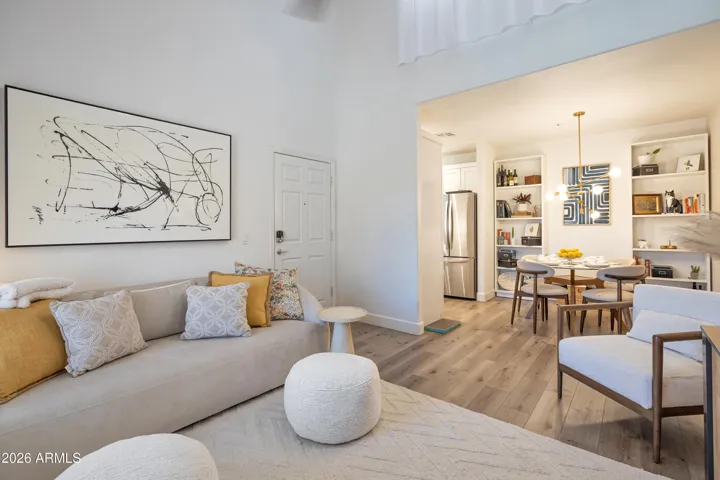 Amazing Great Room area in this quaint condo!