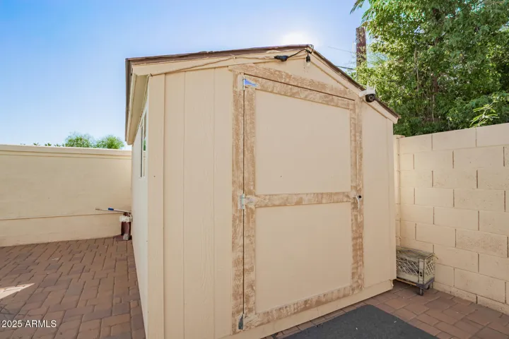 Shed has AC. Could be used for lots of things.