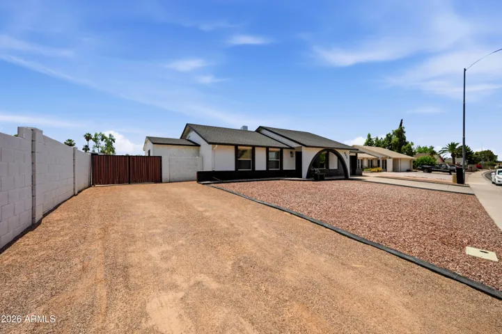 RV Driveway/Extra Parking
