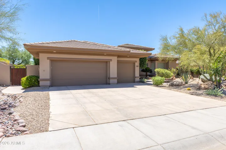 3 Car Garage