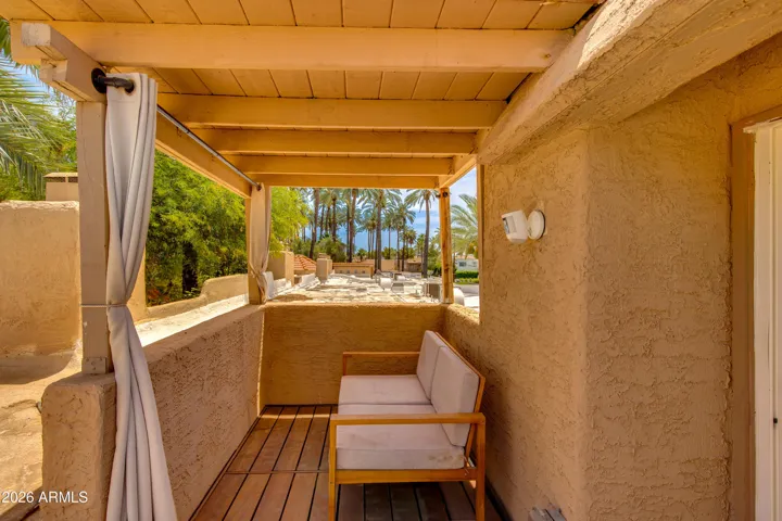 Rooftop Deck (the only unit with one)
