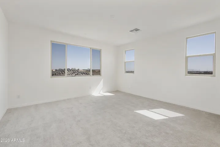 LARGE OWNER'S BEDROOM