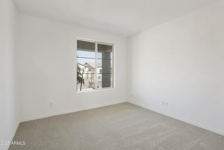 BOTTOM LEVEL GUEST SUITE AND FULL BATH!