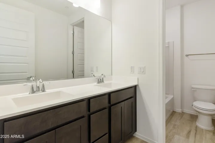 HALL BATH WITH DUAL VANITIES