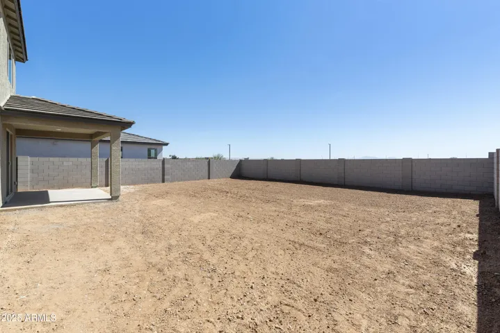 LARGE BACK YARD. PLENTY OF ROOM FOR ENTERTAINING AND A POOL!!!