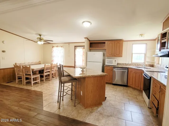 KITCHEN VIEW 1