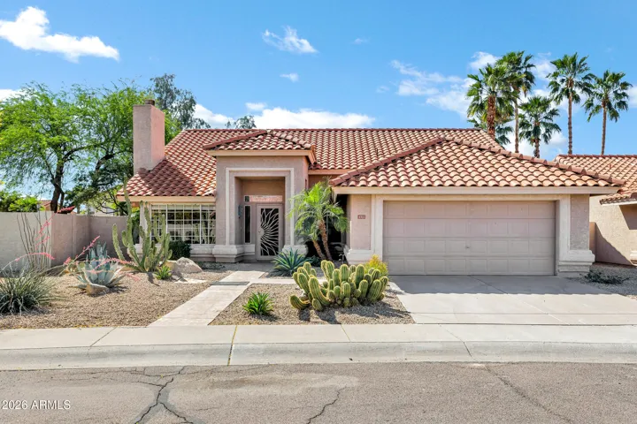 4 bedroom/2 bathroom, 1980 Square Feet