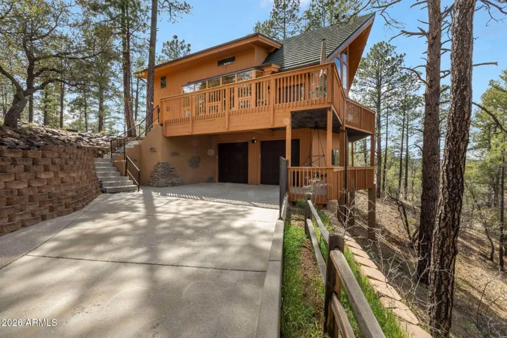 Paved driveway leading up to the home.