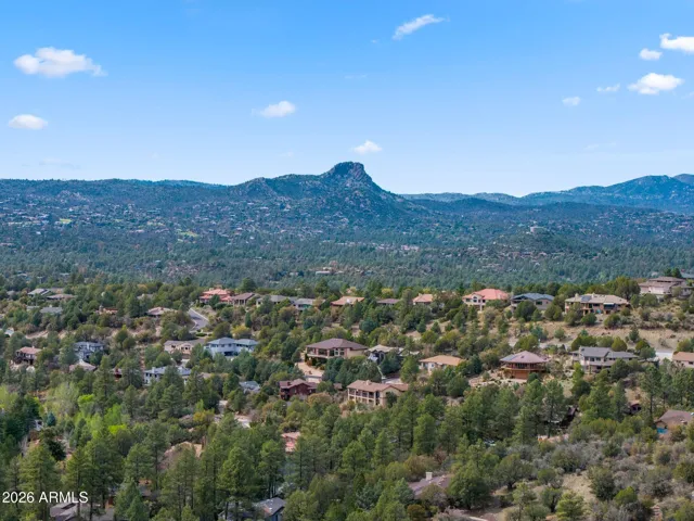 Incredible views of Thumbe Butte Mountain.