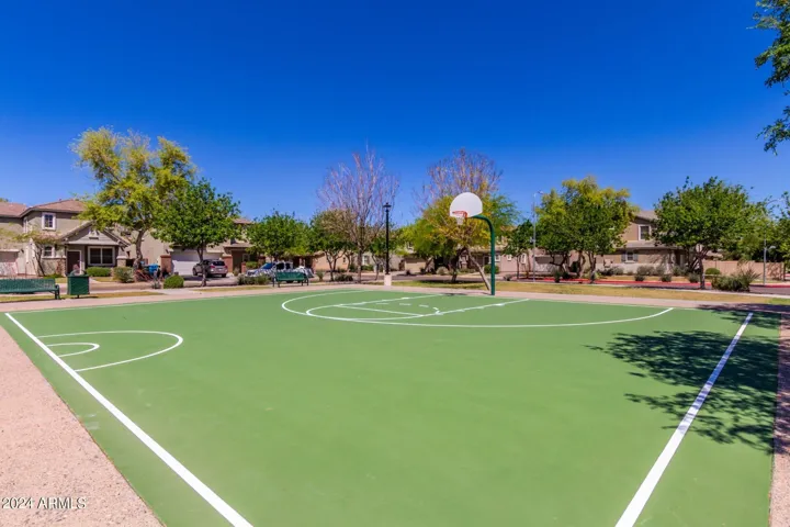 Basketball courts for the sporty residents!