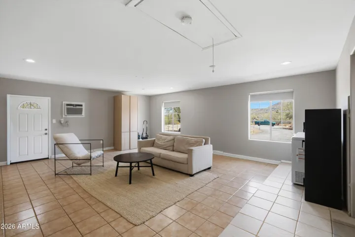 HUGE Bonus Room
