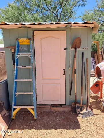 Shed