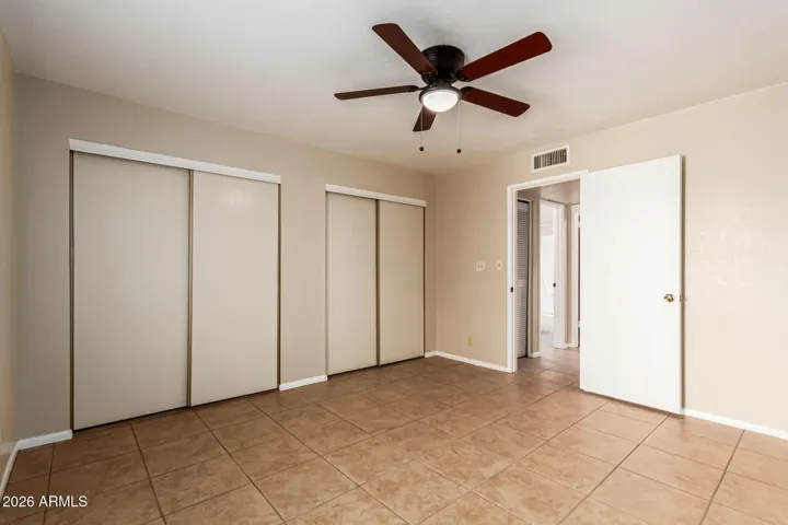 Large closet in 2nd bedroom