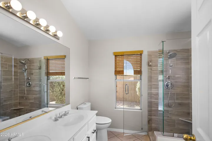 Separate tub & shower