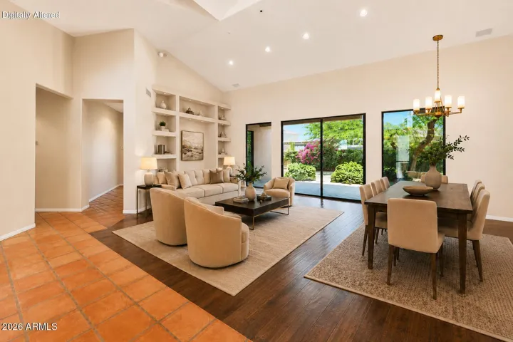 Virtually Staged Living / Dining