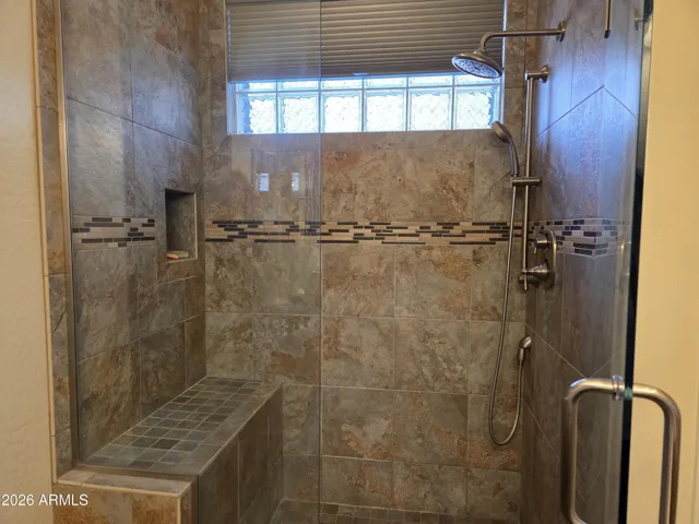 AMAZING SPA LIKE SHOWER WITH SEAT