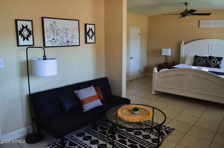 master bedroom sitting area