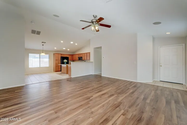 Open floorplan kitchen, dining, great room