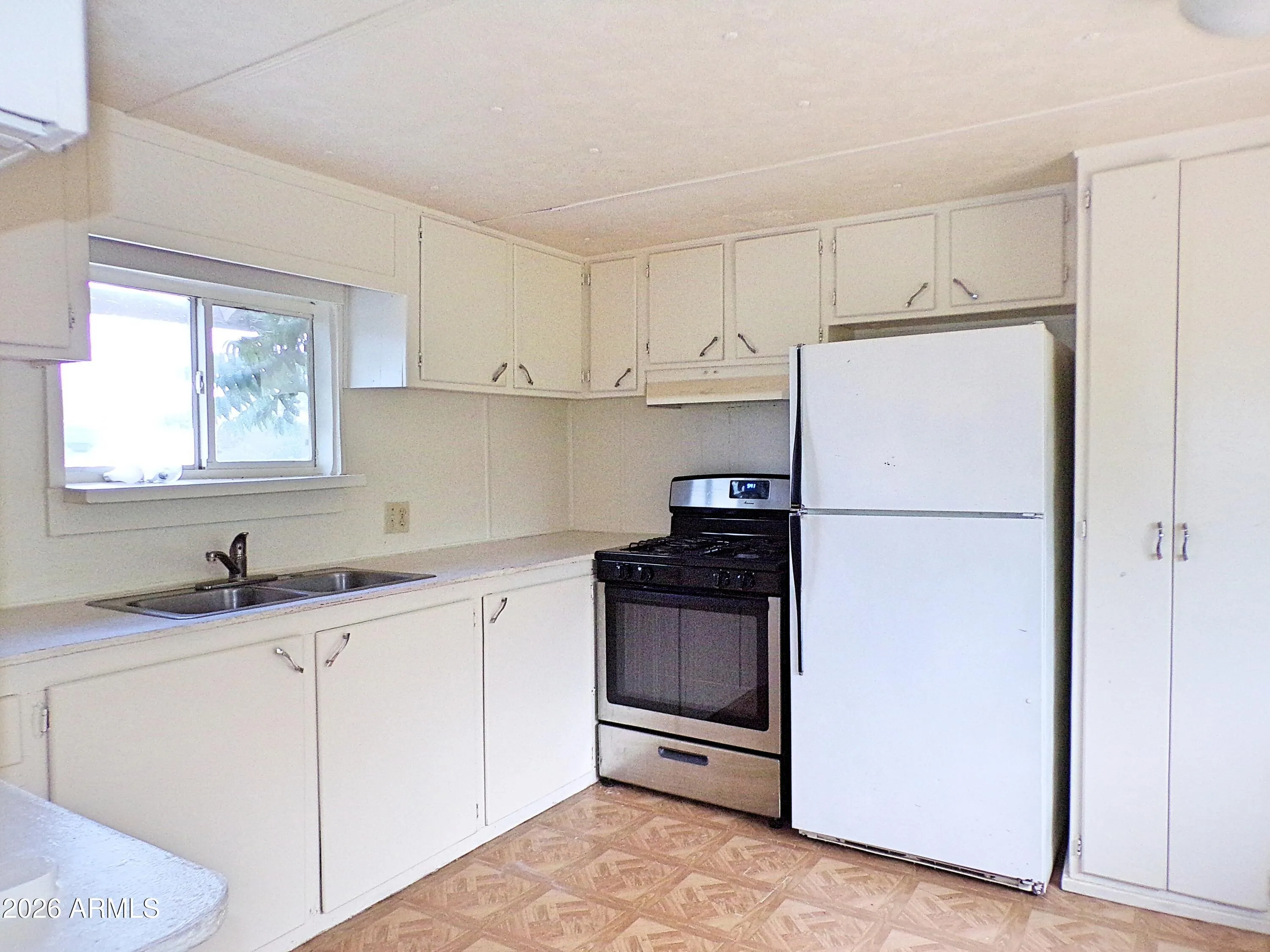 5046 East Hereford Road, Hereford, AZ, 85615 — photo 3 of 10