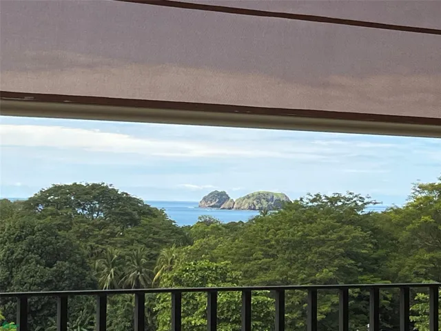 Daylight perspective from the terrace.