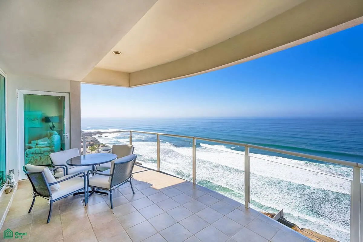Condo For Sale in El Descanso, Playas De Rosarito 22744 - MX25963102