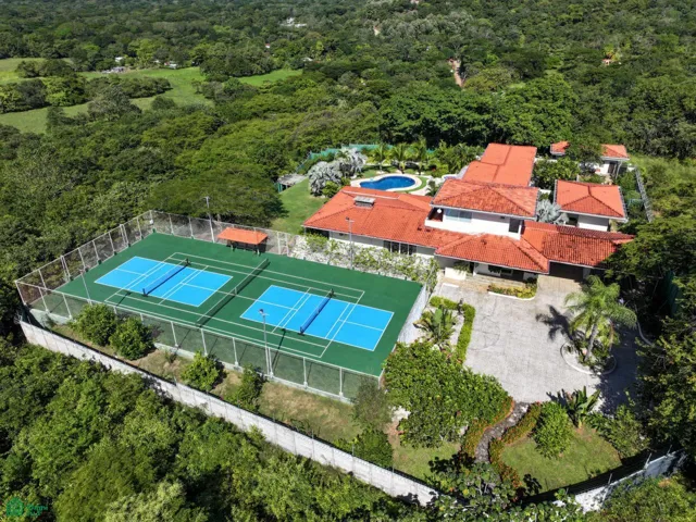 Your private Luxury Estate