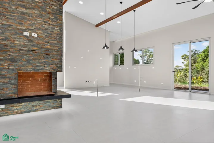 Bijagua provides a balance between untouched nature, enjoyable year-round climate, and long-term investment opportunity.