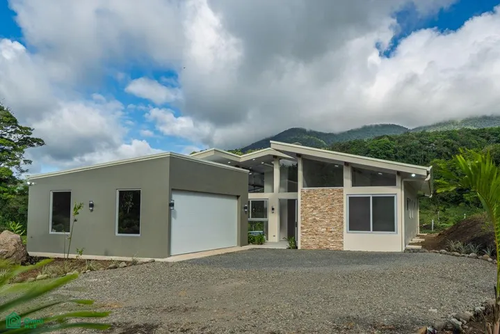Lifestyle investment with expansion potential.
