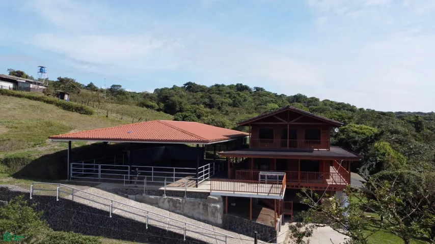 Luxury mountain-style residence with private equestrian training arena, spacious terraces, and panoramic nature views. Built with high-quality wood finishes and anti-seismic construction.