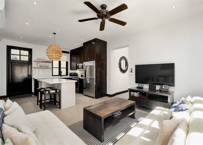 Kitchen/Living