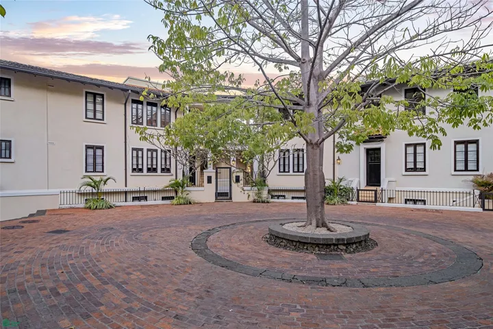Amazing central location on Plaza Lucia, steps from the beach club and beach access points.