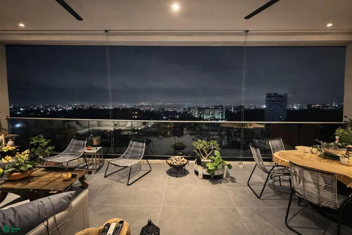 Terraza, vista noctura
