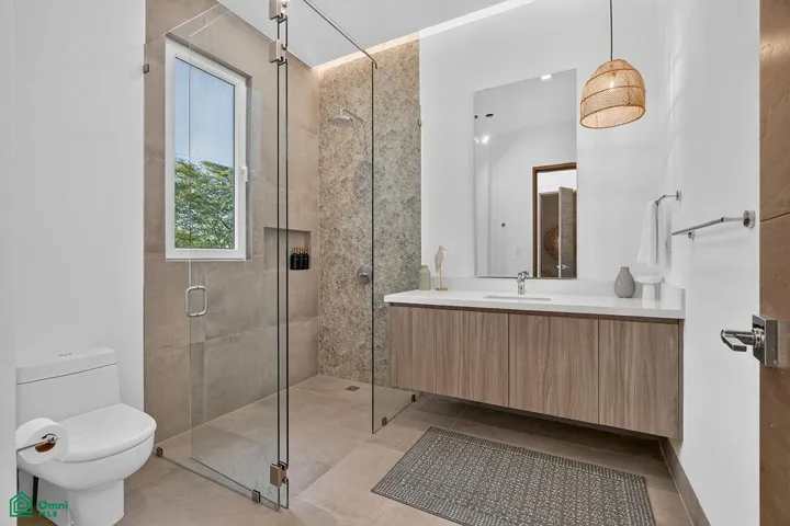 guest bathroom in 2nd floor in the room w the king sized bed