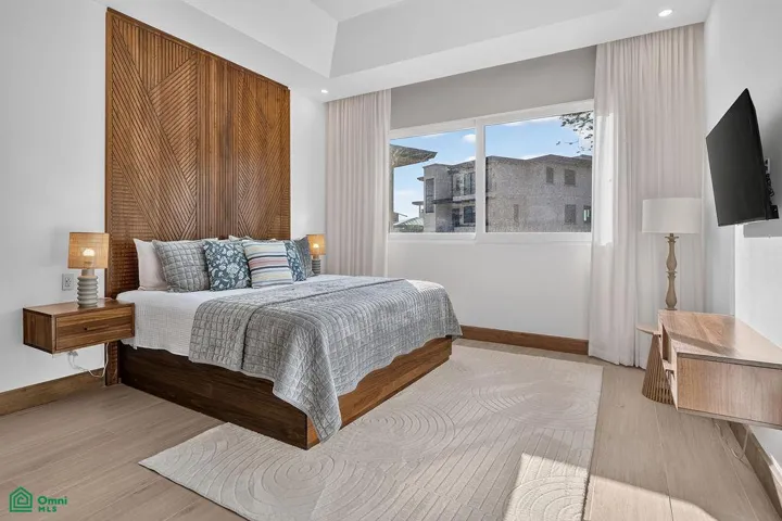 guest bedroom on 2nd floor with ensuite bathrooom and king sized bed