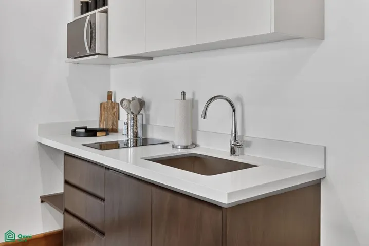 kitchenette in 1 bedroom apartment