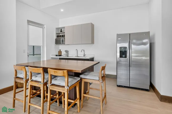 kitchenette area of 1 bedroom apartment