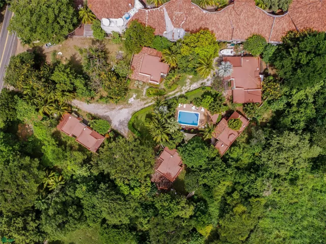 Multi-unit income property near the beach Costa Rica