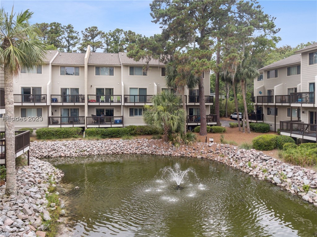  - Photo 1