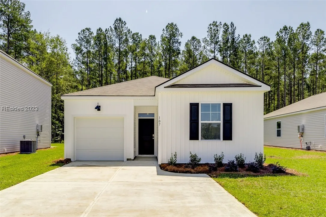 365 Hideaway Street, Ridgeland, SC 29936, 440740 - Photo 1