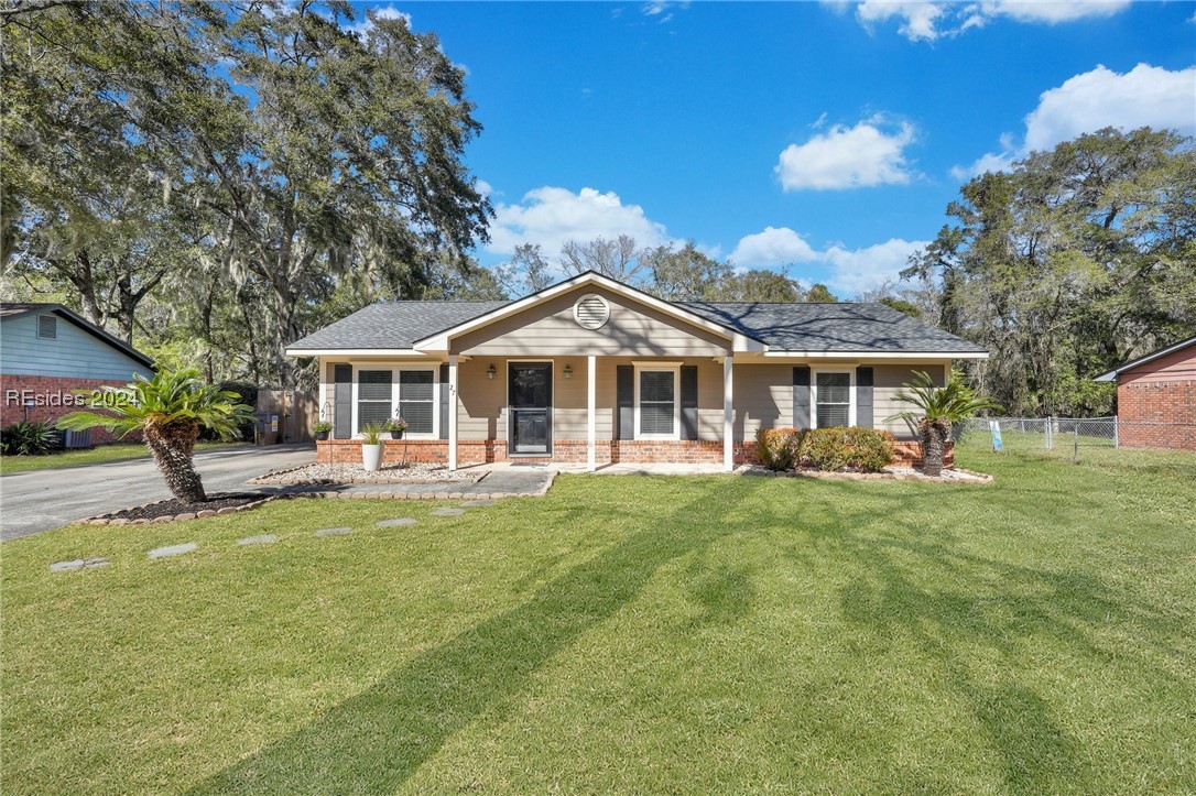 27 Hewlett Road, Beaufort, SC 29907, 441828 - Photo 1