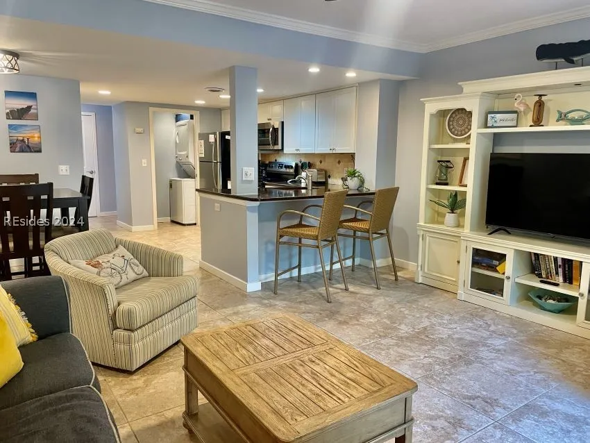 11 Tanglewood Drive, # 18, Hilton Head Island, SC 29928, 445373 - Photo 1