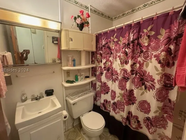  - Photo 8