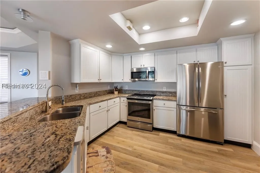  - Photo 11