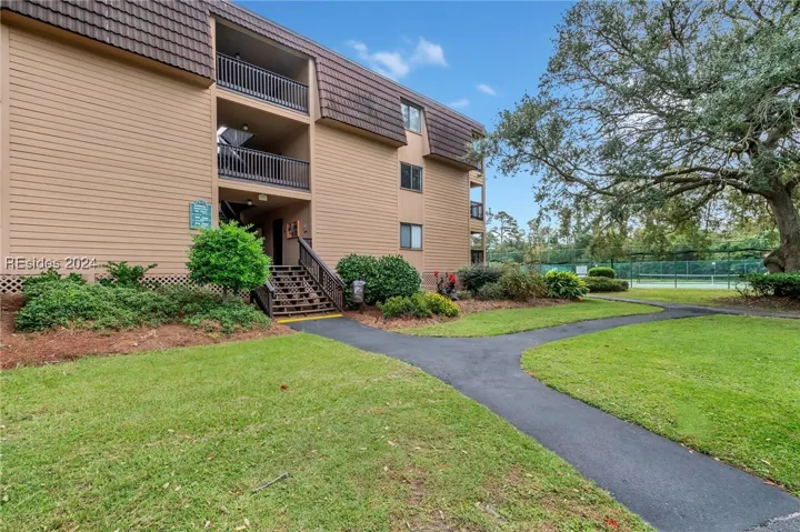 40 Folly Field Road, # F17, Hilton Head Island, SC 29928, 447862
