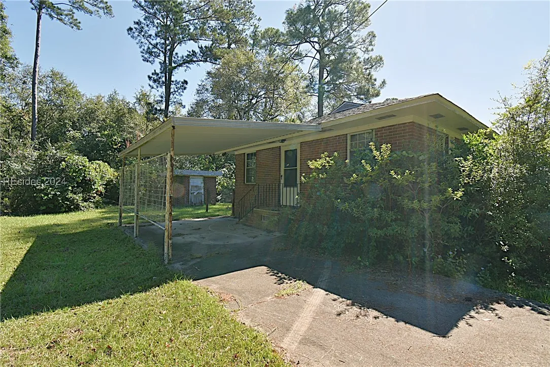 1830 Hampton Avenue Fairfax SC 29827