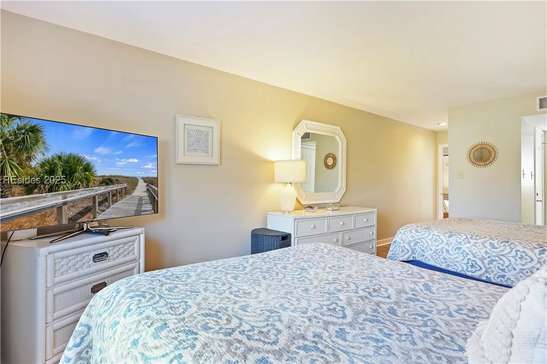  - Photo 33
